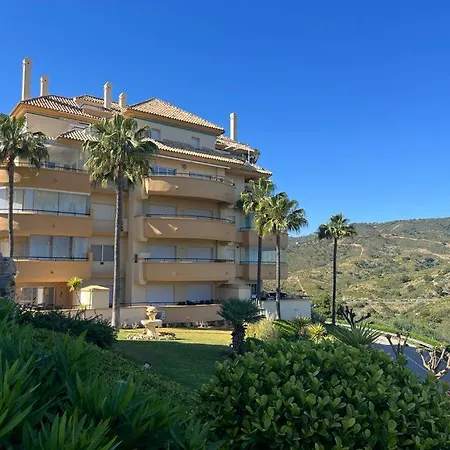Apartment New Refurnished Elviria Hills *