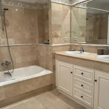 New Refurnished Elviria Hills