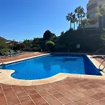 아파트 Luxury Elviria Hills - Stunning Views *